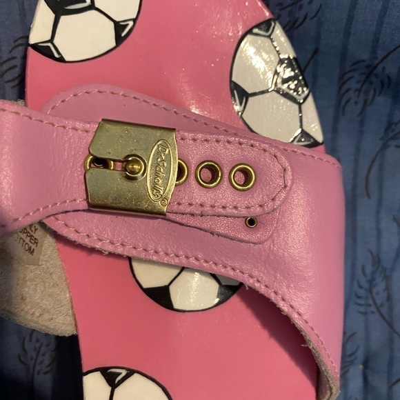 Vintage Dr Scholls exercise sandal in pink with soccer ball design 7 - Picture 3 of 10